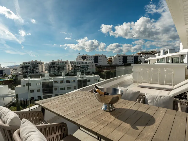 A Pinnacle of Luxury Living in Reserva del Higuerón, Higuerón West Phase 1