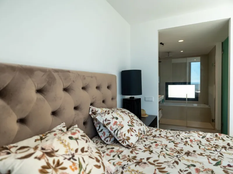 A Pinnacle of Luxury Living in Reserva del Higuerón, Higuerón West Phase 1