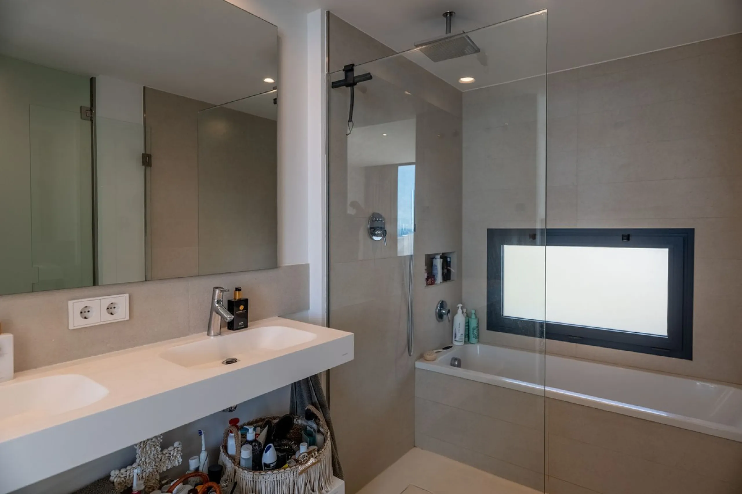 A Pinnacle of Luxury Living in Reserva del Higuerón, Higuerón West Phase 1