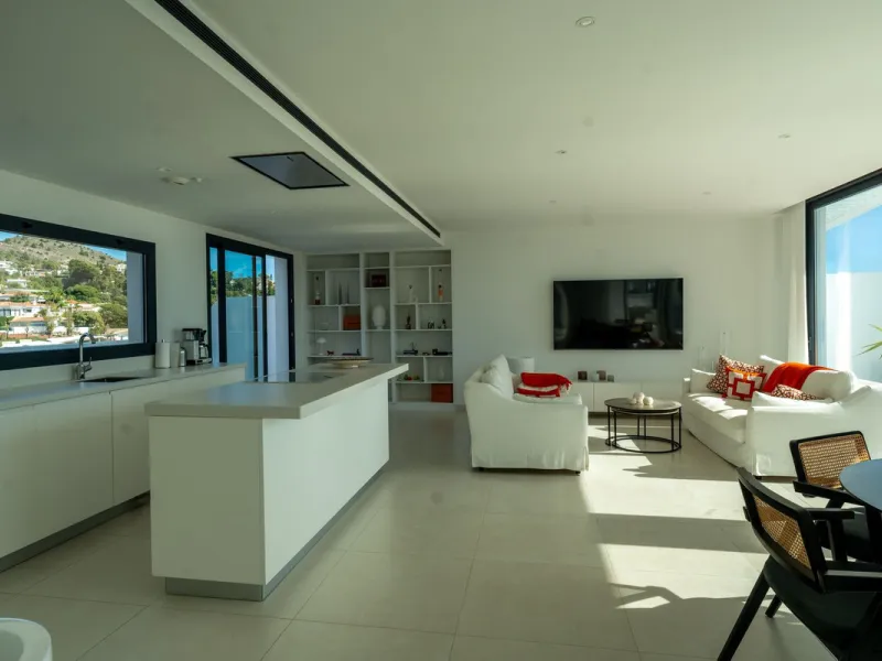 A Pinnacle of Luxury Living in Reserva del Higuerón, Higuerón West Phase 1