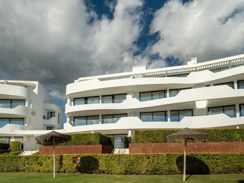 A Pinnacle of Luxury Living in Reserva del Higuerón, Higuerón West Phase 1