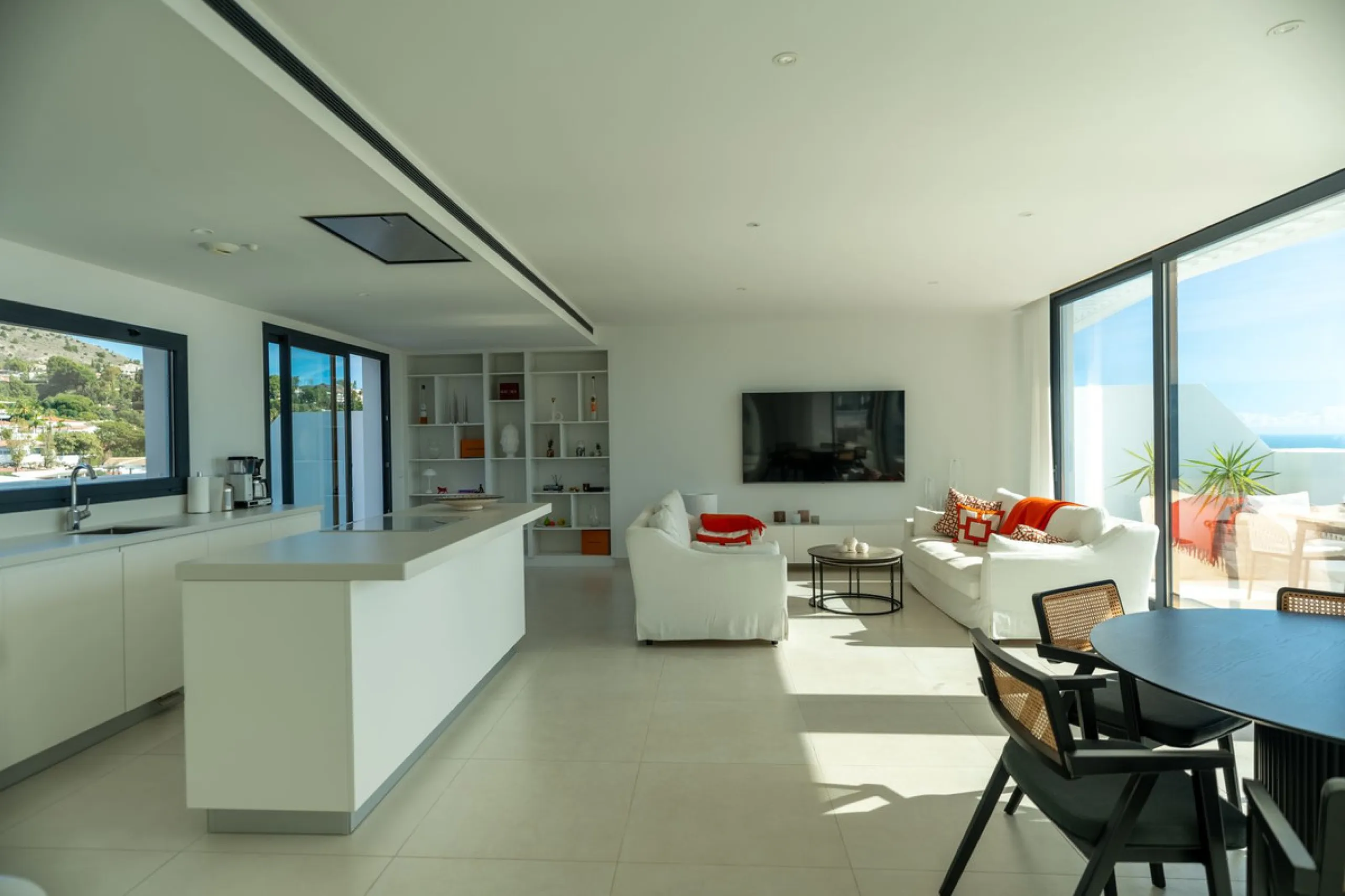 A Pinnacle of Luxury Living in Reserva del Higuerón, Higuerón West Phase 1