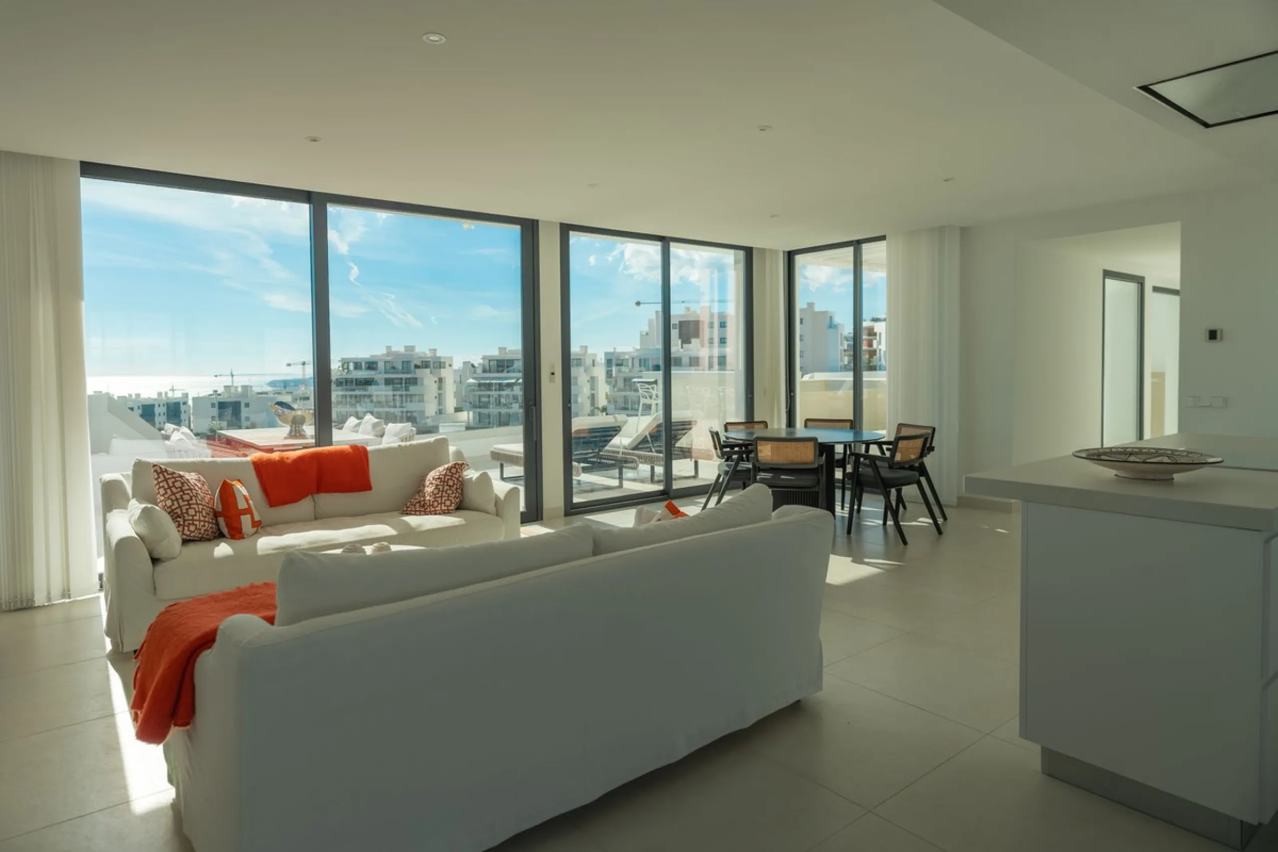 A Pinnacle of Luxury Living in Reserva del Higuerón, Higuerón West Phase 1