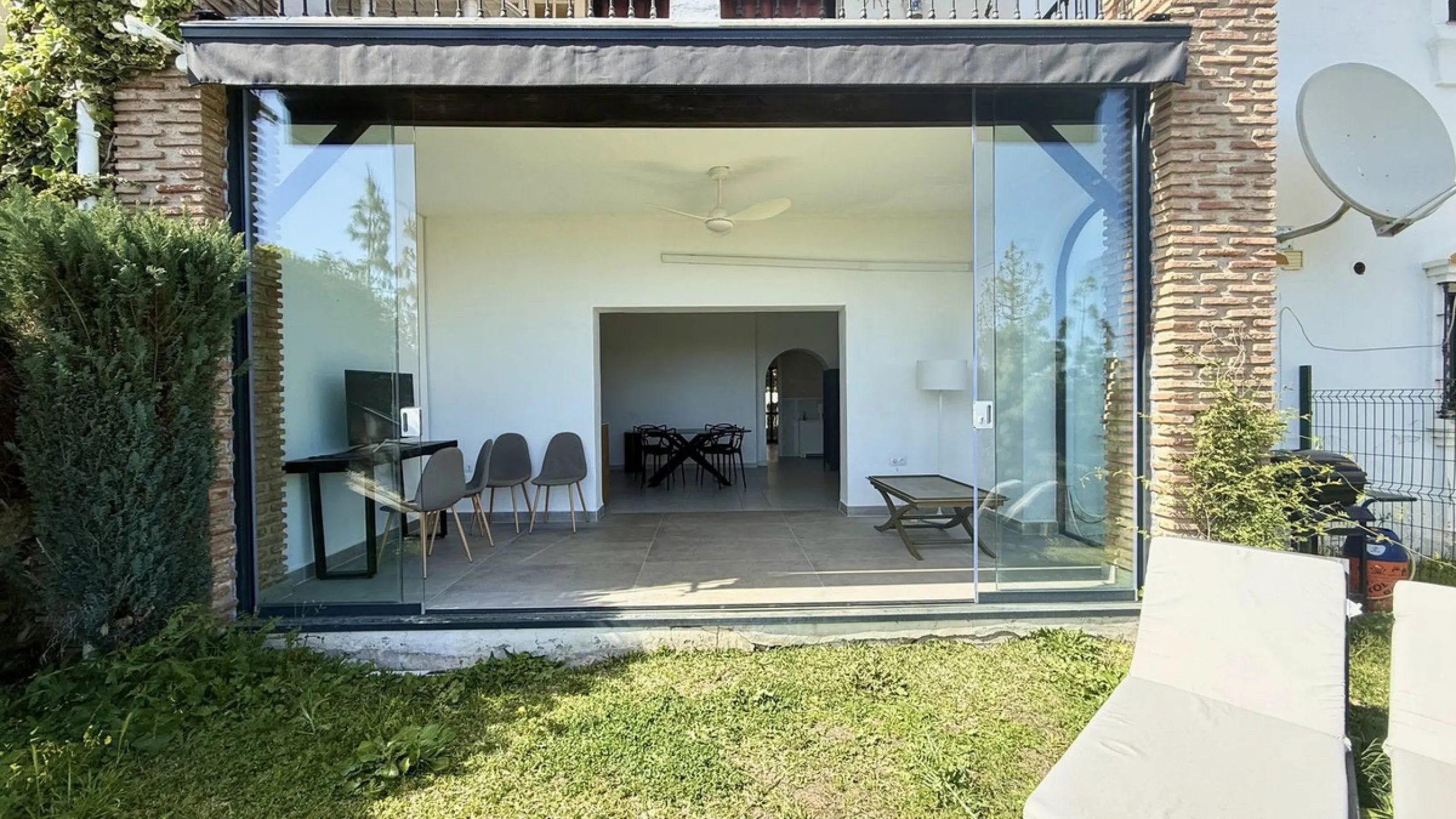 NEW ON THE MARKET!!! - AMAZING OPORTUNITY - GOLF AND SEA