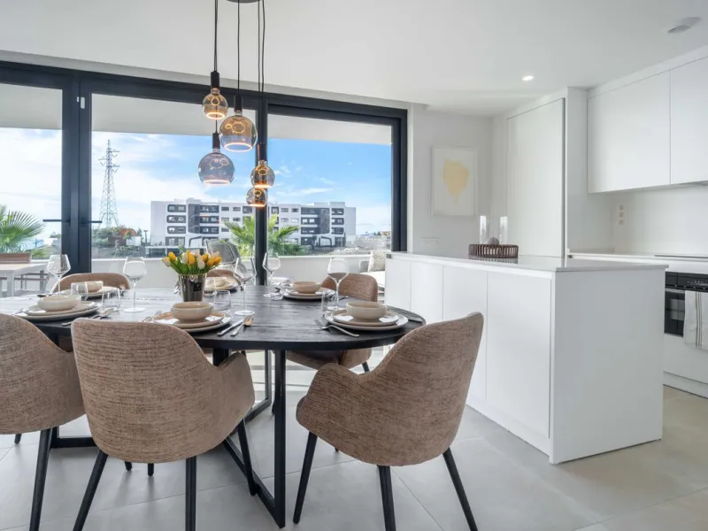 Apartment - Ground Floor Apartment в продаже в Fuengirola, Málaga. В доме 2 спален и 2 ванных комнат. Площадь дома 76 м²