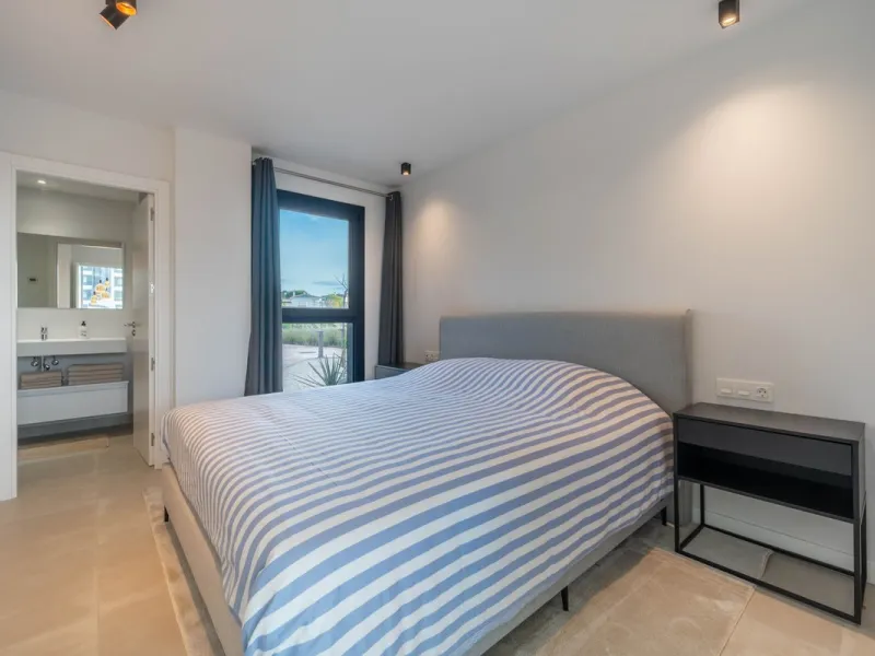 Apartment - Ground Floor Apartment в продаже в Fuengirola, Málaga. В доме 2 спален и 2 ванных комнат. Площадь дома 76 м²