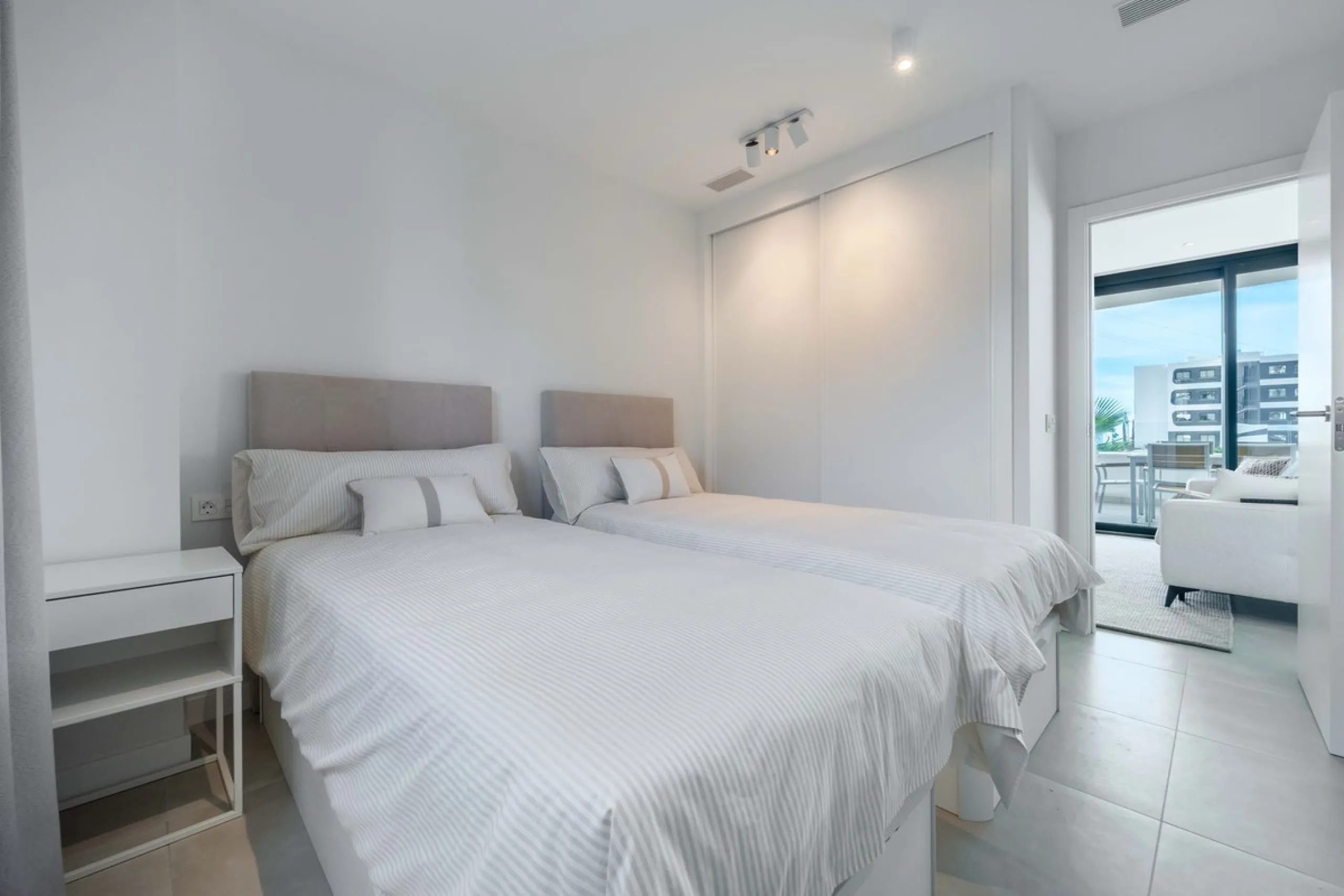 Apartment - Ground Floor Apartment в продаже в Fuengirola, Málaga. В доме 2 спален и 2 ванных комнат. Площадь дома 76 м²