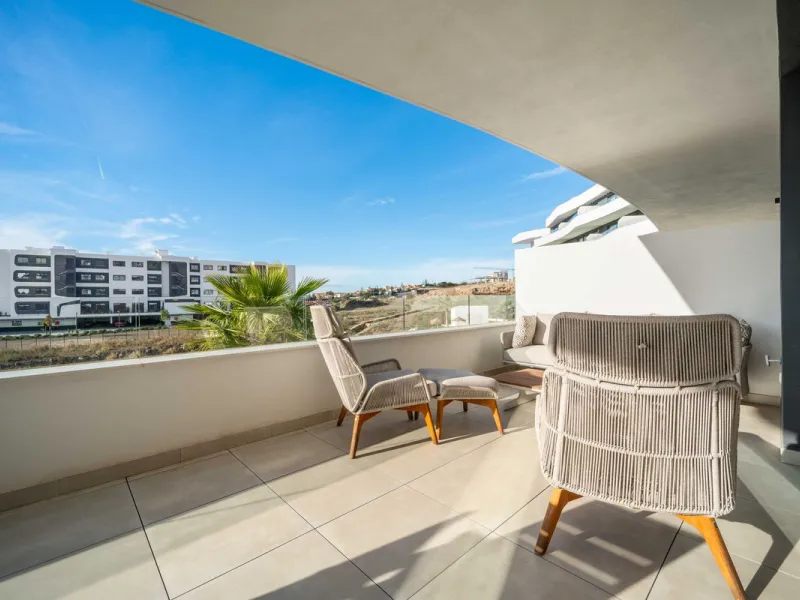 Apartment - Ground Floor Apartment в продаже в Fuengirola, Málaga. В доме 2 спален и 2 ванных комнат. Площадь дома 76 м²