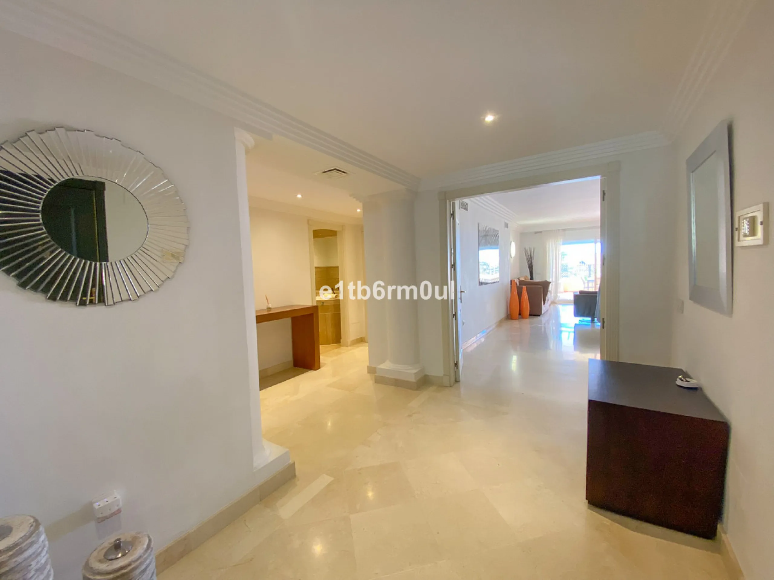 Fully secure gated community offering 24hr security, three outdoor pools, a gym, tennis court, and an indoor swimming pool. Surrounded by golf course in the Golf Valley of Nueva Andalucia this is a perfect apartment for a golf lover. The accommodation con