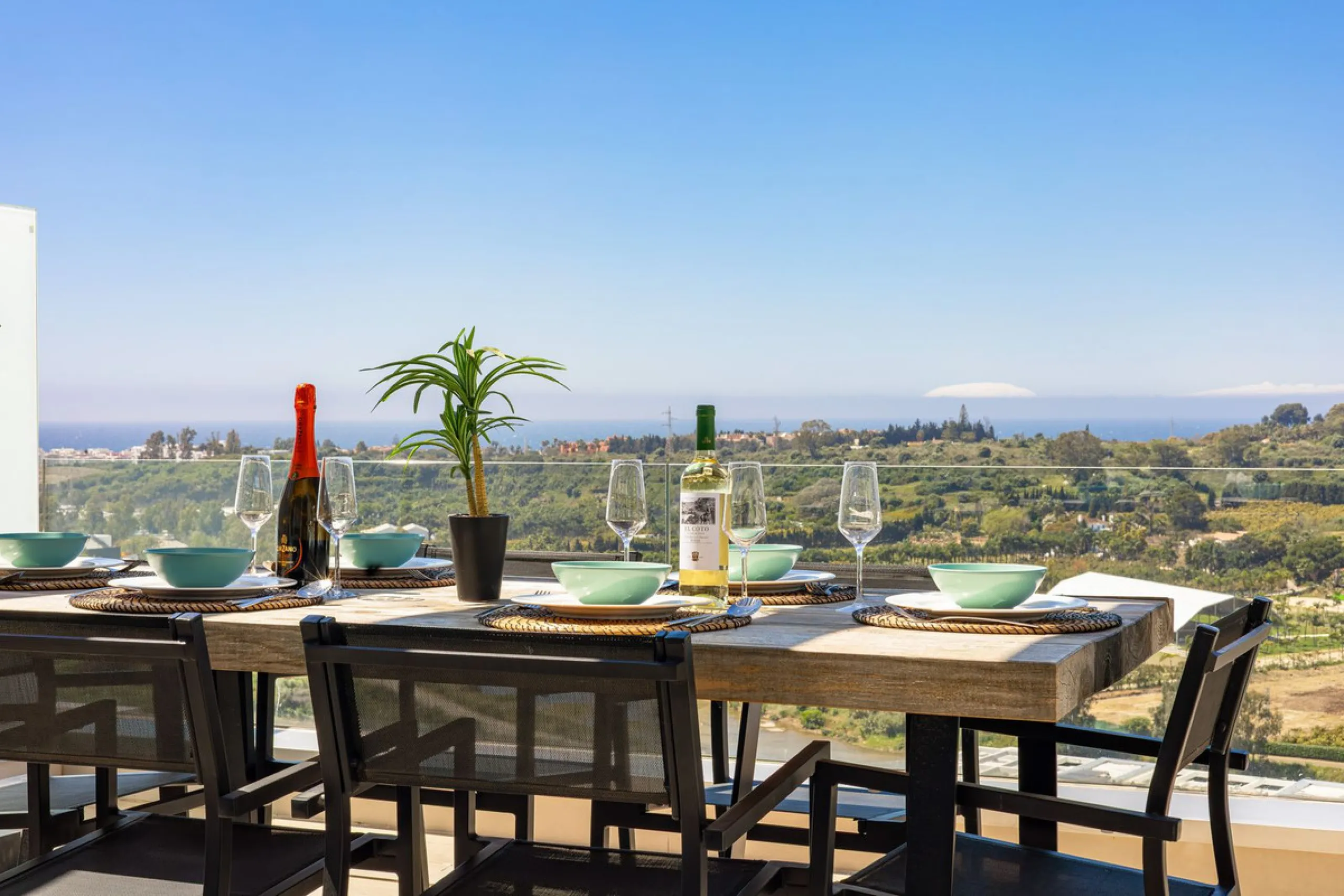Stunning Duplex Penthouse with Breathtaking Panoramic & Gibraltar Sea Views in Cancelada