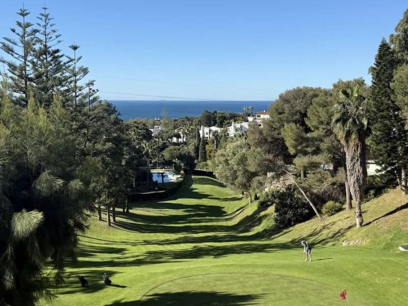 NEW ON THE MARKET!!! - AMAZING OPORTUNITY - GOLF AND SEA