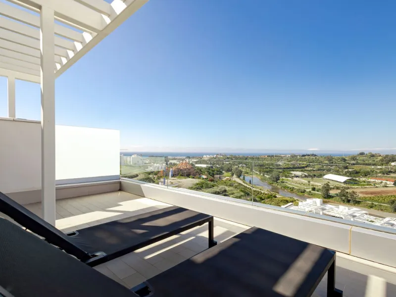 Stunning Duplex Penthouse with Breathtaking Panoramic & Gibraltar Sea Views in Cancelada
