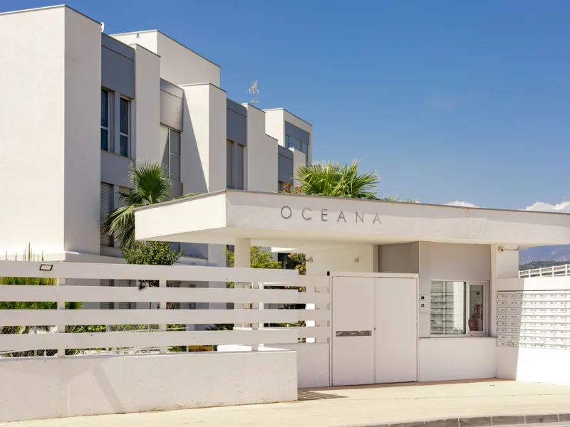 Stunning Duplex Penthouse with Breathtaking Panoramic & Gibraltar Sea Views in Cancelada