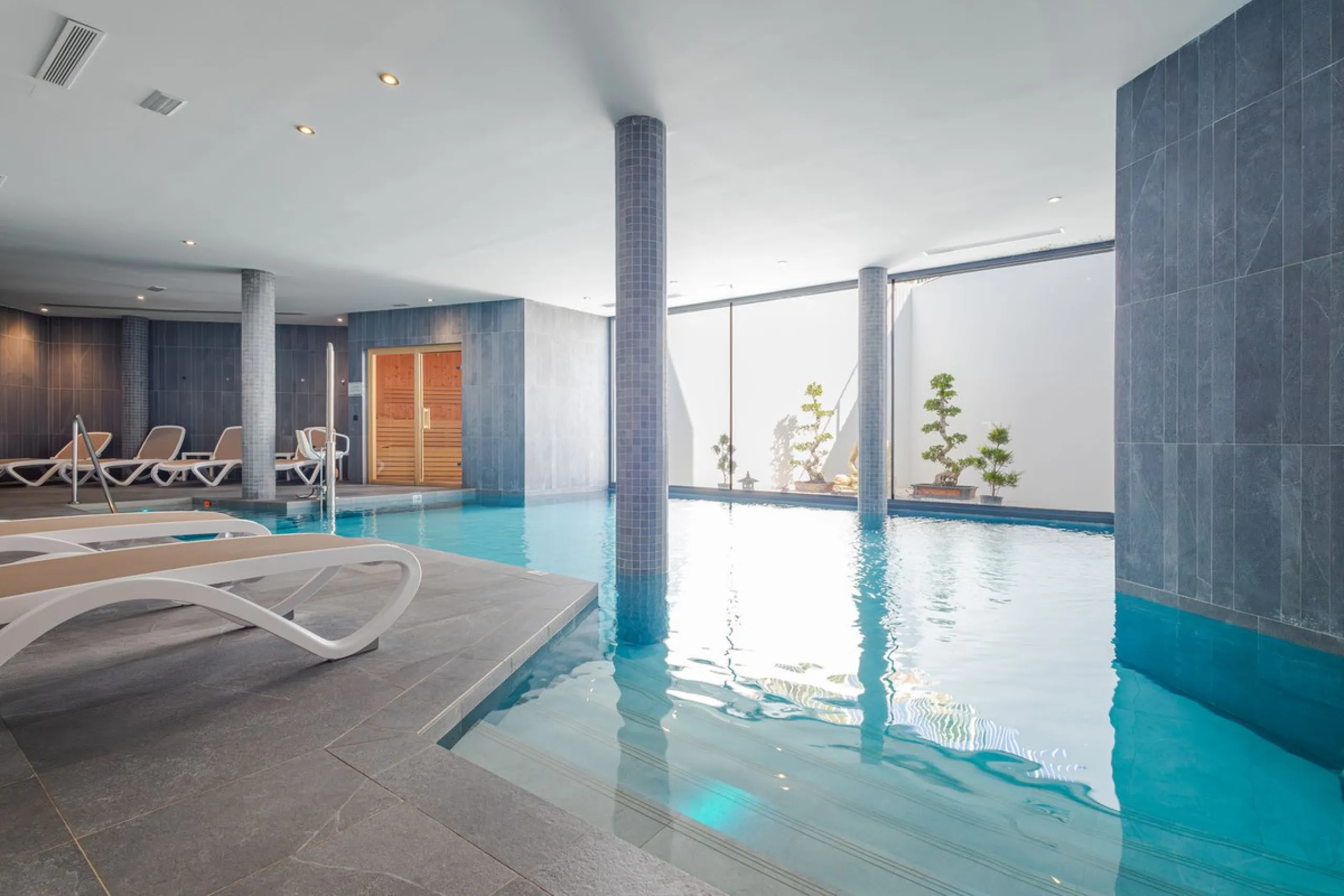 Stunning Duplex Penthouse with Breathtaking Panoramic & Gibraltar Sea Views in Cancelada