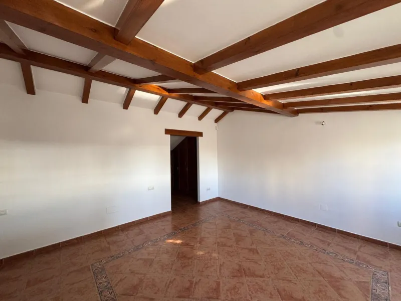 Spectacular Townhouse for Sale in Marbella Centro – Privileged Location in a Tranquil, Exclusive Community