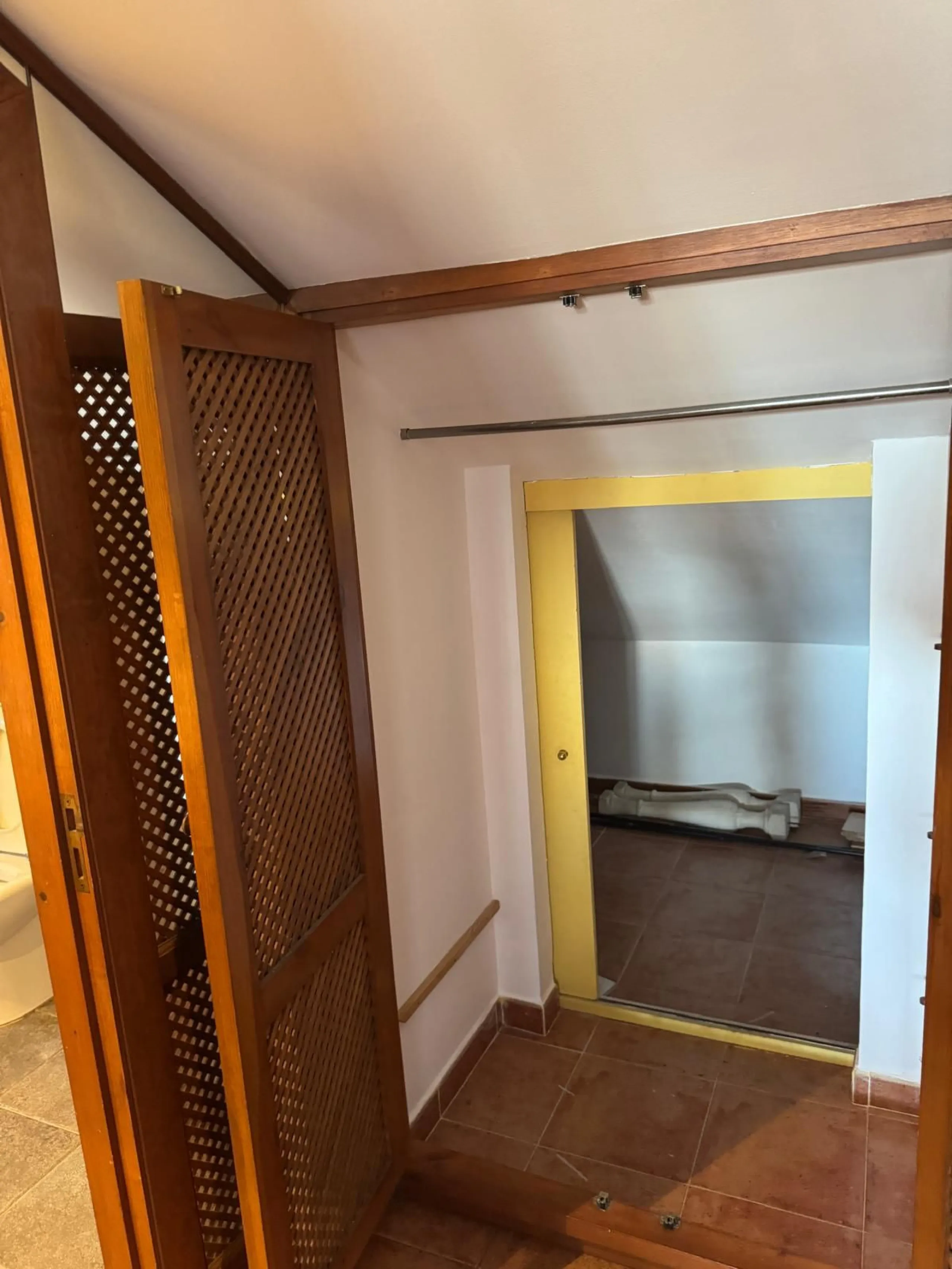 Spectacular Townhouse for Sale in Marbella Centro – Privileged Location in a Tranquil, Exclusive Community
