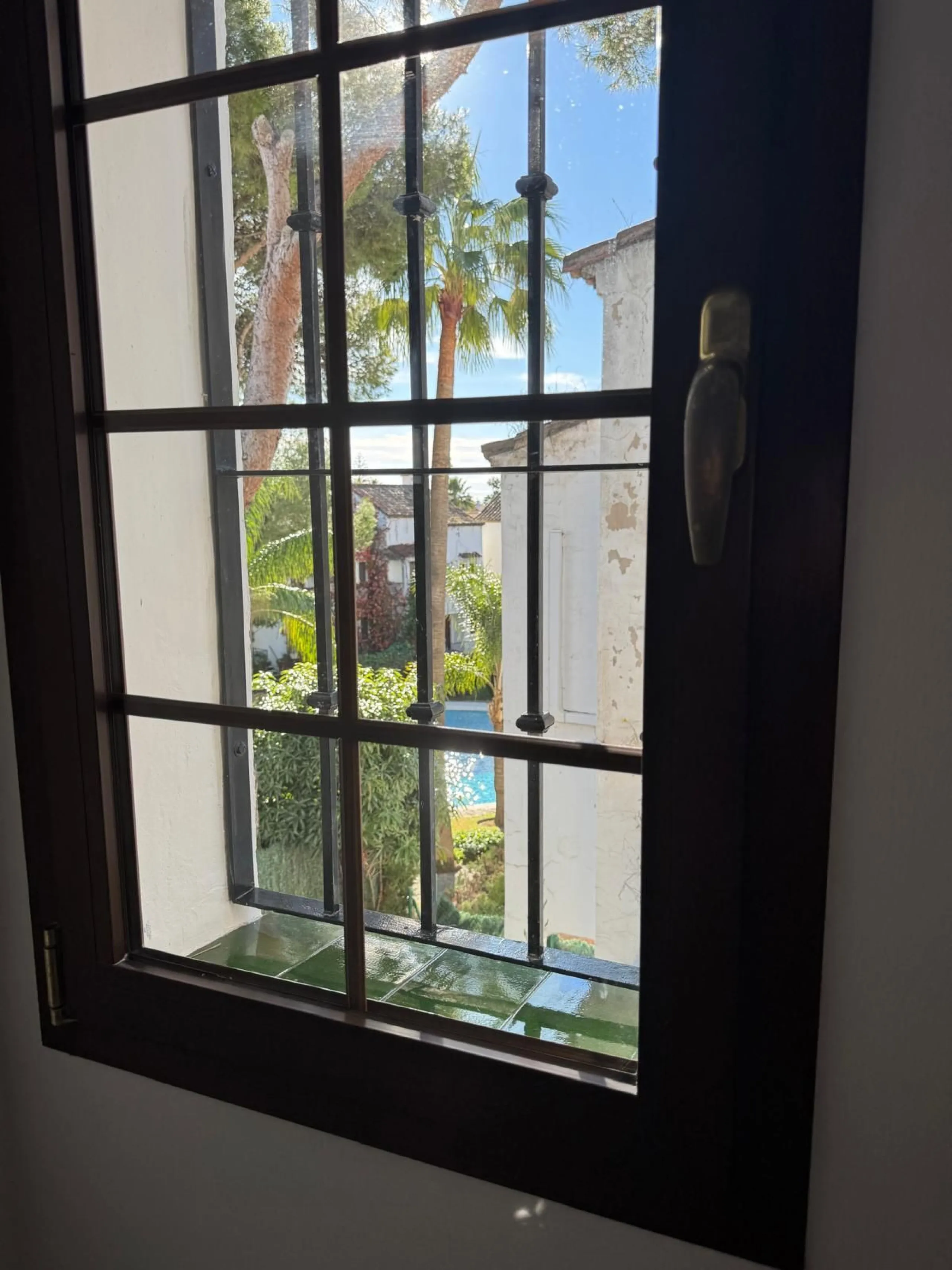 Spectacular Townhouse for Sale in Marbella Centro – Privileged Location in a Tranquil, Exclusive Community
