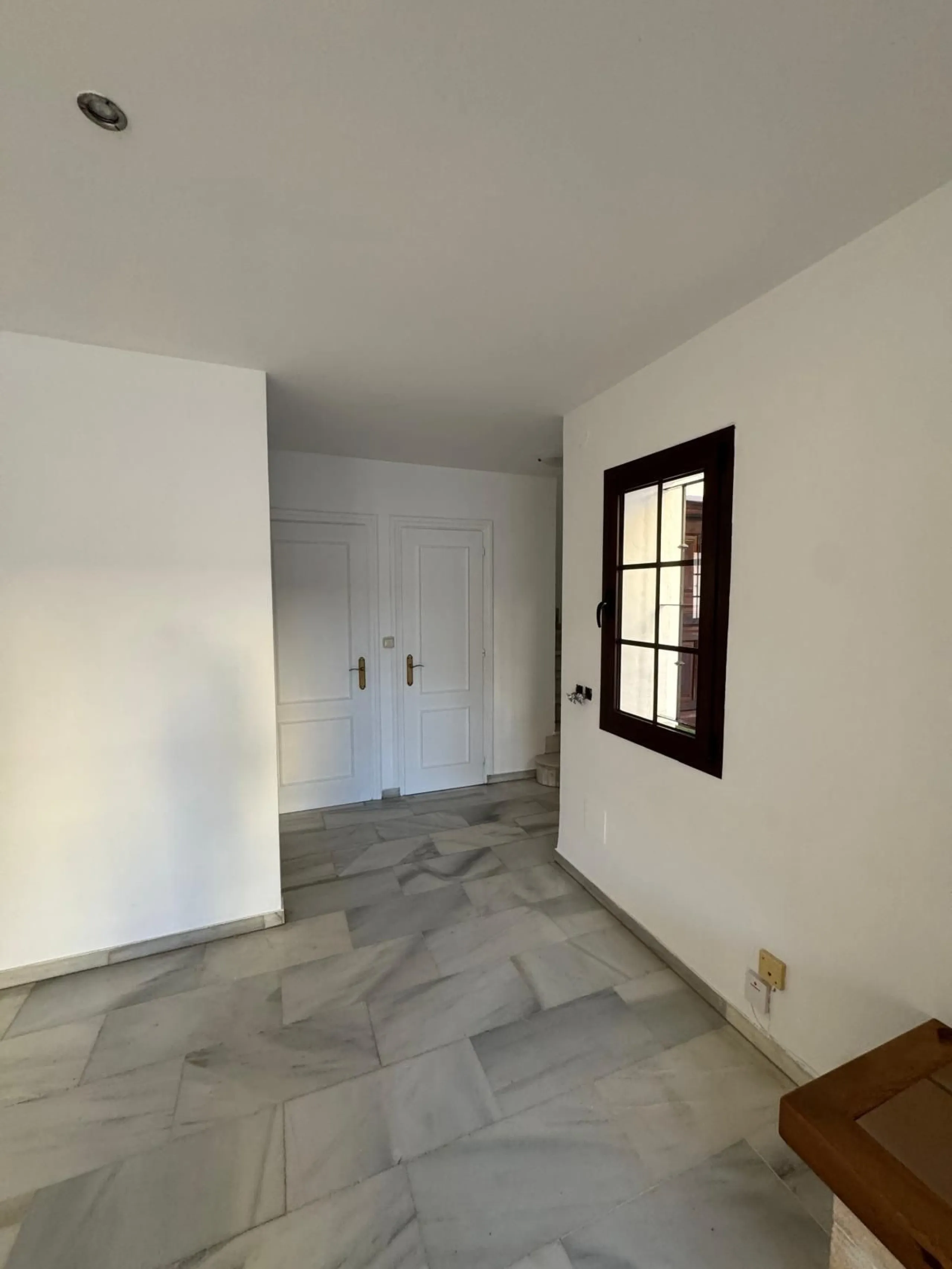Spectacular Townhouse for Sale in Marbella Centro – Privileged Location in a Tranquil, Exclusive Community