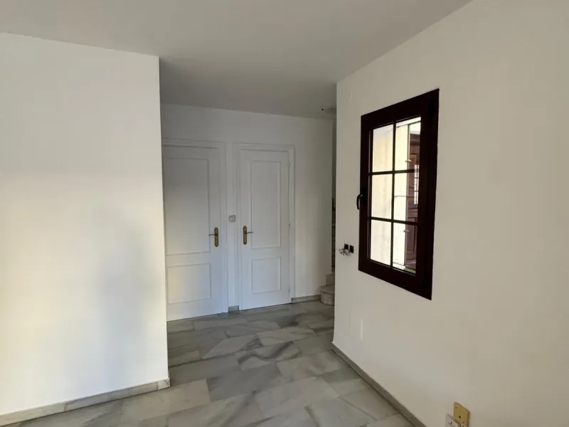 Spectacular Townhouse for Sale in Marbella Centro – Privileged Location in a Tranquil, Exclusive Community