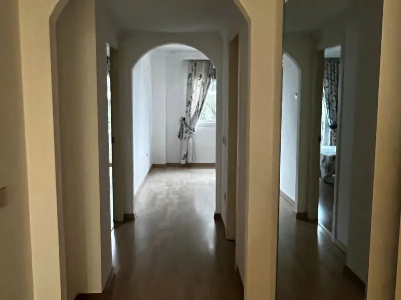 Spectacular Corner Apartment for Sale in the Prestigious Golden Mile, Urbanisation Los Pinos de Nagüeles – Marbella