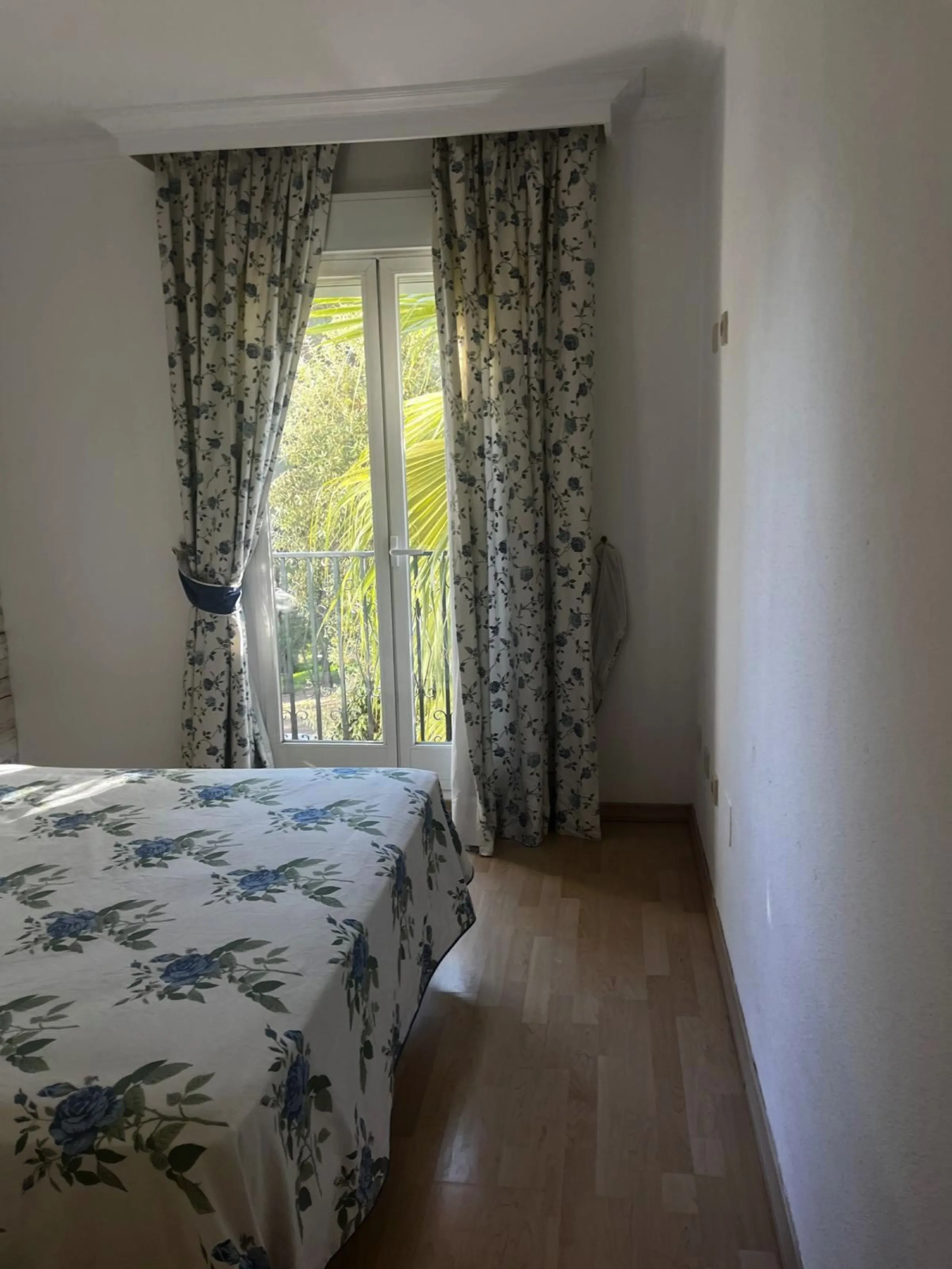 Spectacular Corner Apartment for Sale in the Prestigious Golden Mile, Urbanisation Los Pinos de Nagüeles – Marbella