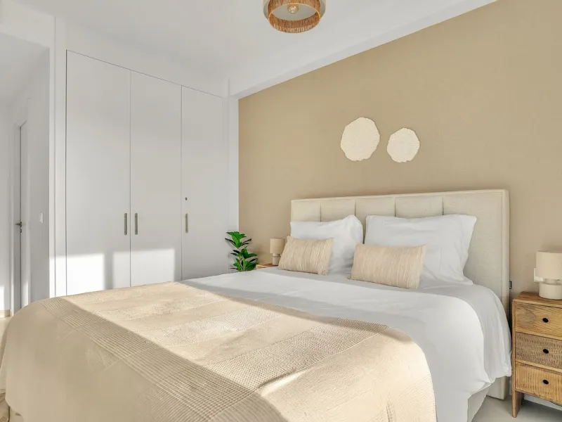 Brand-new contemporary apartment with panoramic mountain views — Cancelada, New Golden Mile