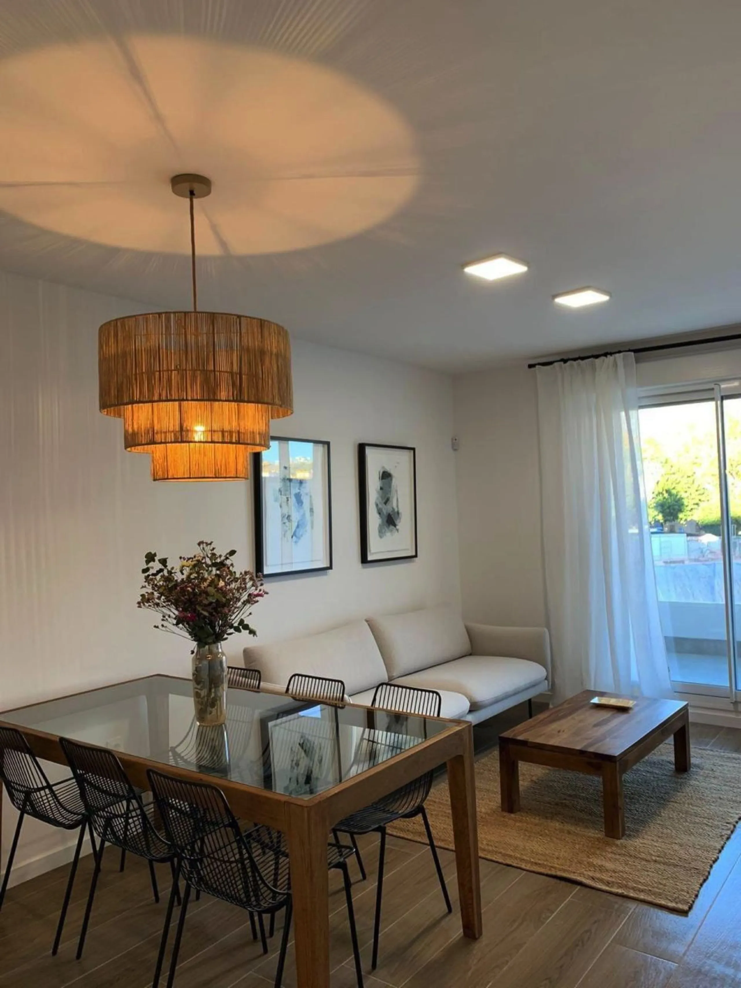 Apartment - Middle Floor Apartment в продаже в Marbella, Málaga. В доме 2 спален и 2 ванных комнат. Площадь дома 88 м²
