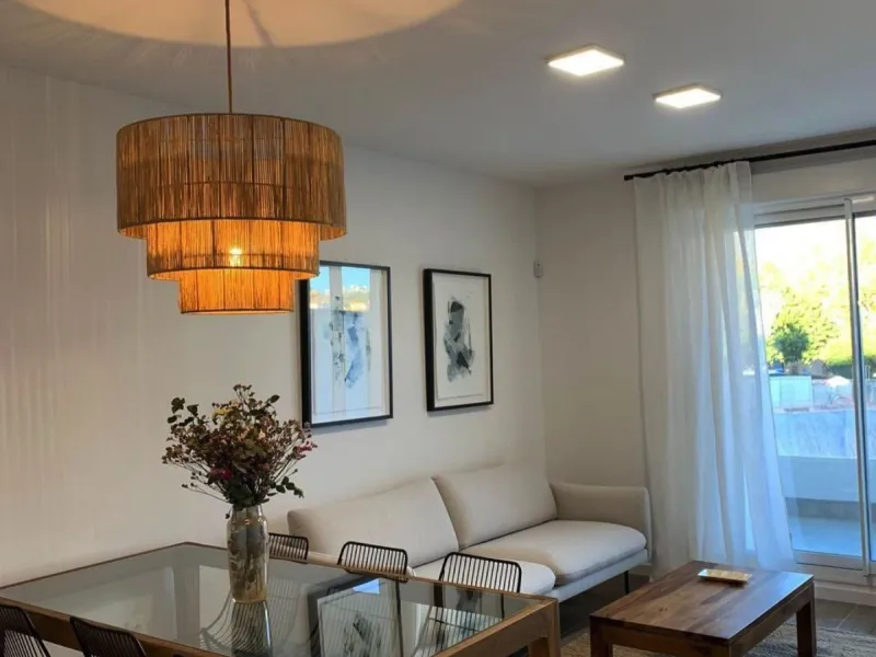 Apartment - Middle Floor Apartment в продаже в Marbella, Málaga. В доме 2 спален и 2 ванных комнат. Площадь дома 88 м²