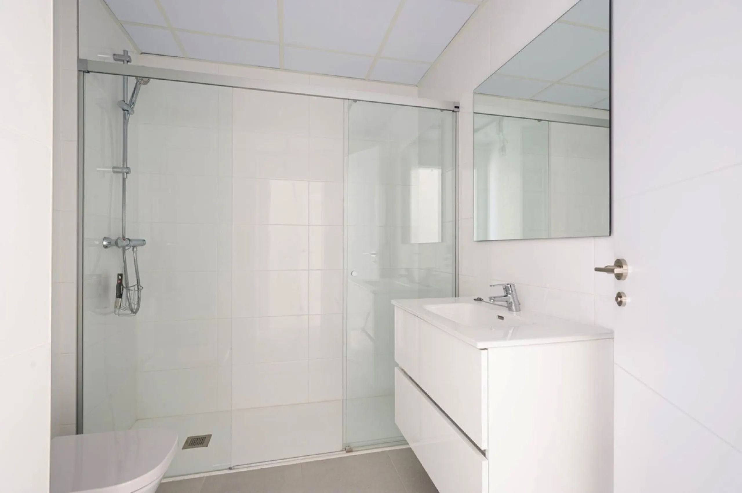 Apartment - Middle Floor Apartment в продаже в Marbella, Málaga. В доме 2 спален и 2 ванных комнат. Площадь дома 88 м²