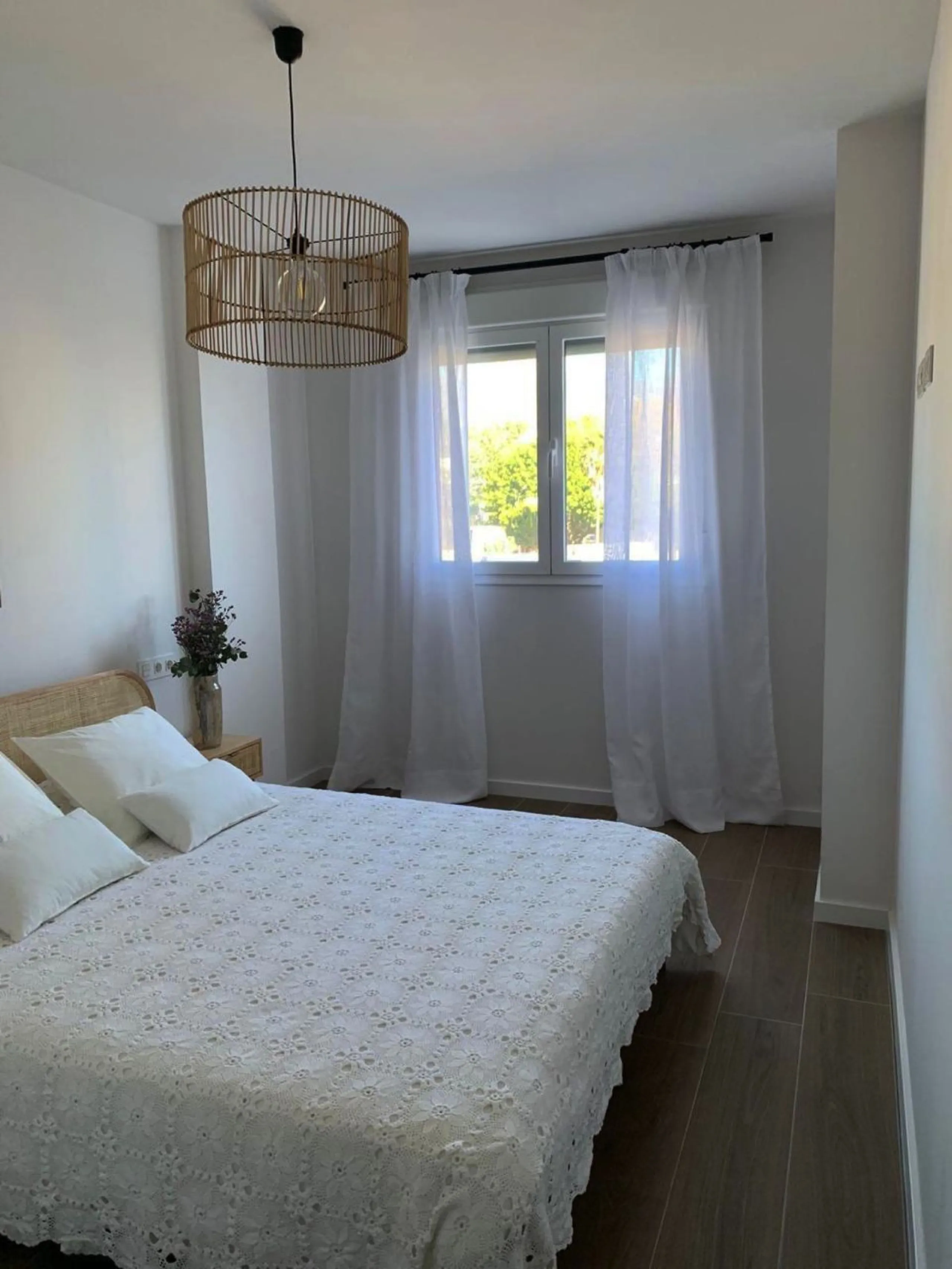 Apartment - Middle Floor Apartment в продаже в Marbella, Málaga. В доме 2 спален и 2 ванных комнат. Площадь дома 88 м²