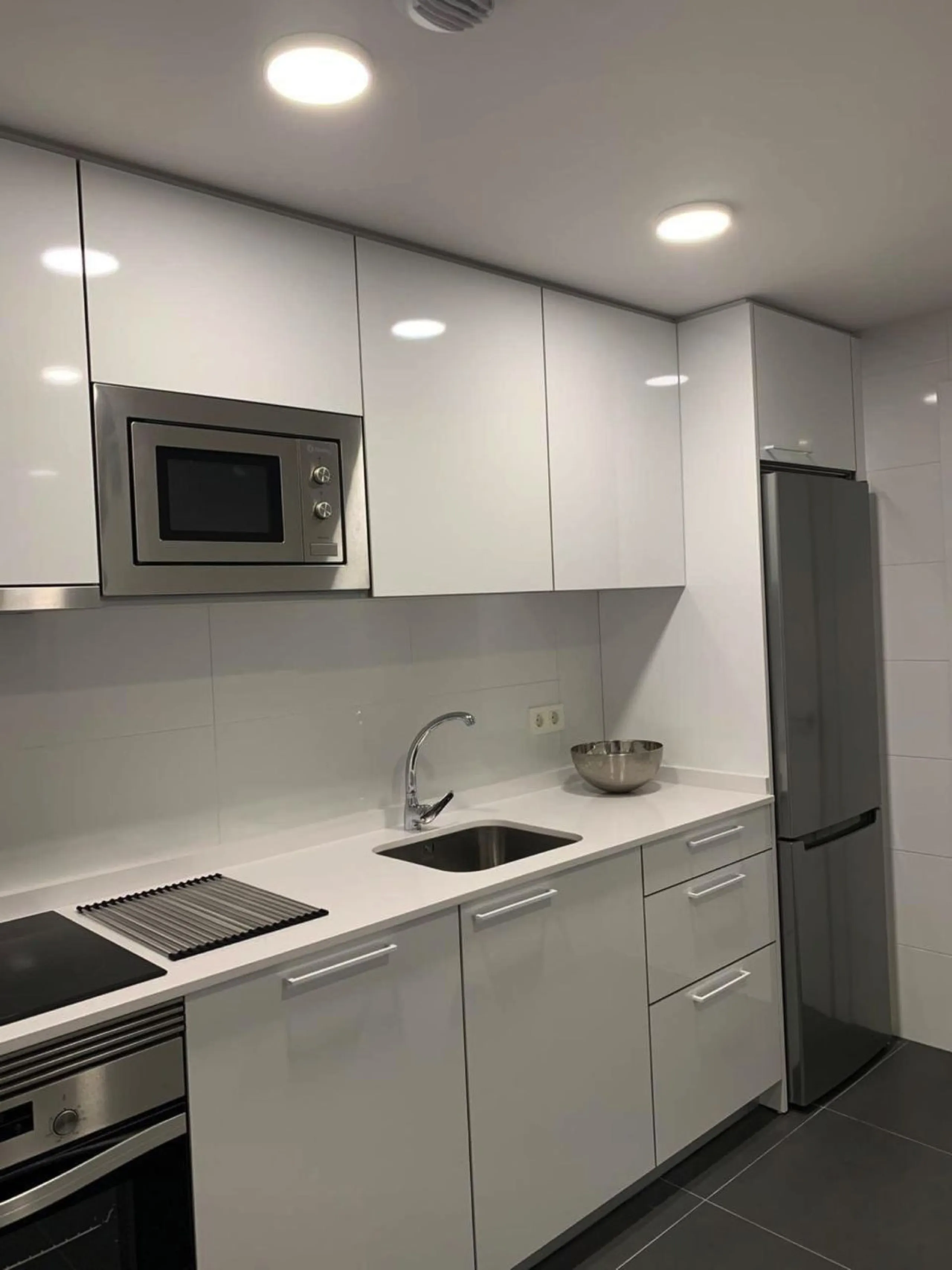 Apartment - Middle Floor Apartment в продаже в Marbella, Málaga. В доме 2 спален и 2 ванных комнат. Площадь дома 88 м²