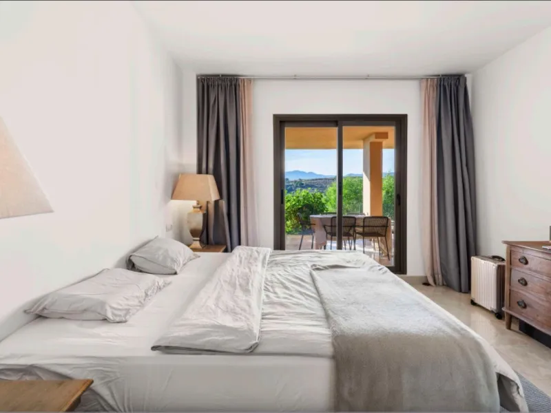 Cosy 2-Bedroom Ground-Floor Apartment with Sea and Mountain Views – Hacienda del Señorio de Cifuentes, Benahavís