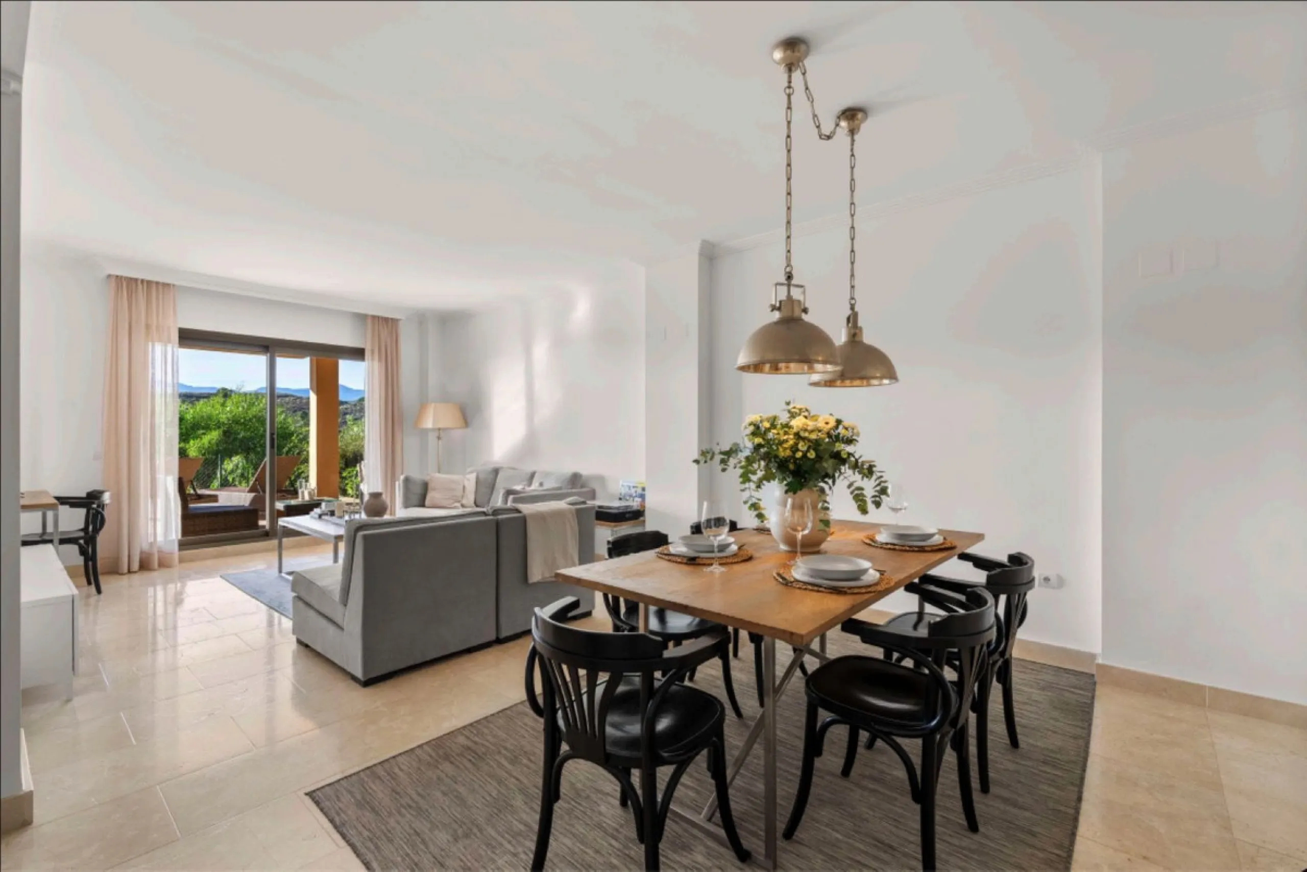 Cosy 2-Bedroom Ground-Floor Apartment with Sea and Mountain Views – Hacienda del Señorio de Cifuentes, Benahavís