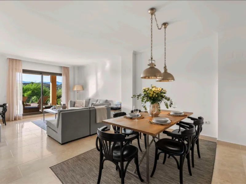 Cosy 2-Bedroom Ground-Floor Apartment with Sea and Mountain Views – Hacienda del Señorio de Cifuentes, Benahavís