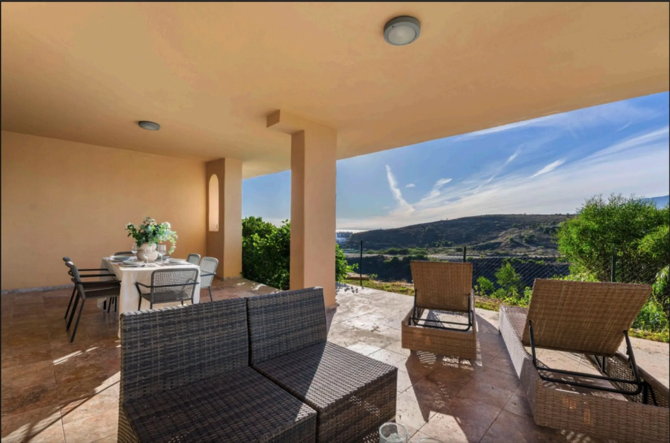 Cosy 2-Bedroom Ground-Floor Apartment with Sea and Mountain Views – Hacienda del Señorio de Cifuentes, Benahavís