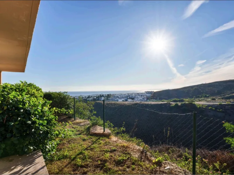 Cosy 2-Bedroom Ground-Floor Apartment with Sea and Mountain Views – Hacienda del Señorio de Cifuentes, Benahavís