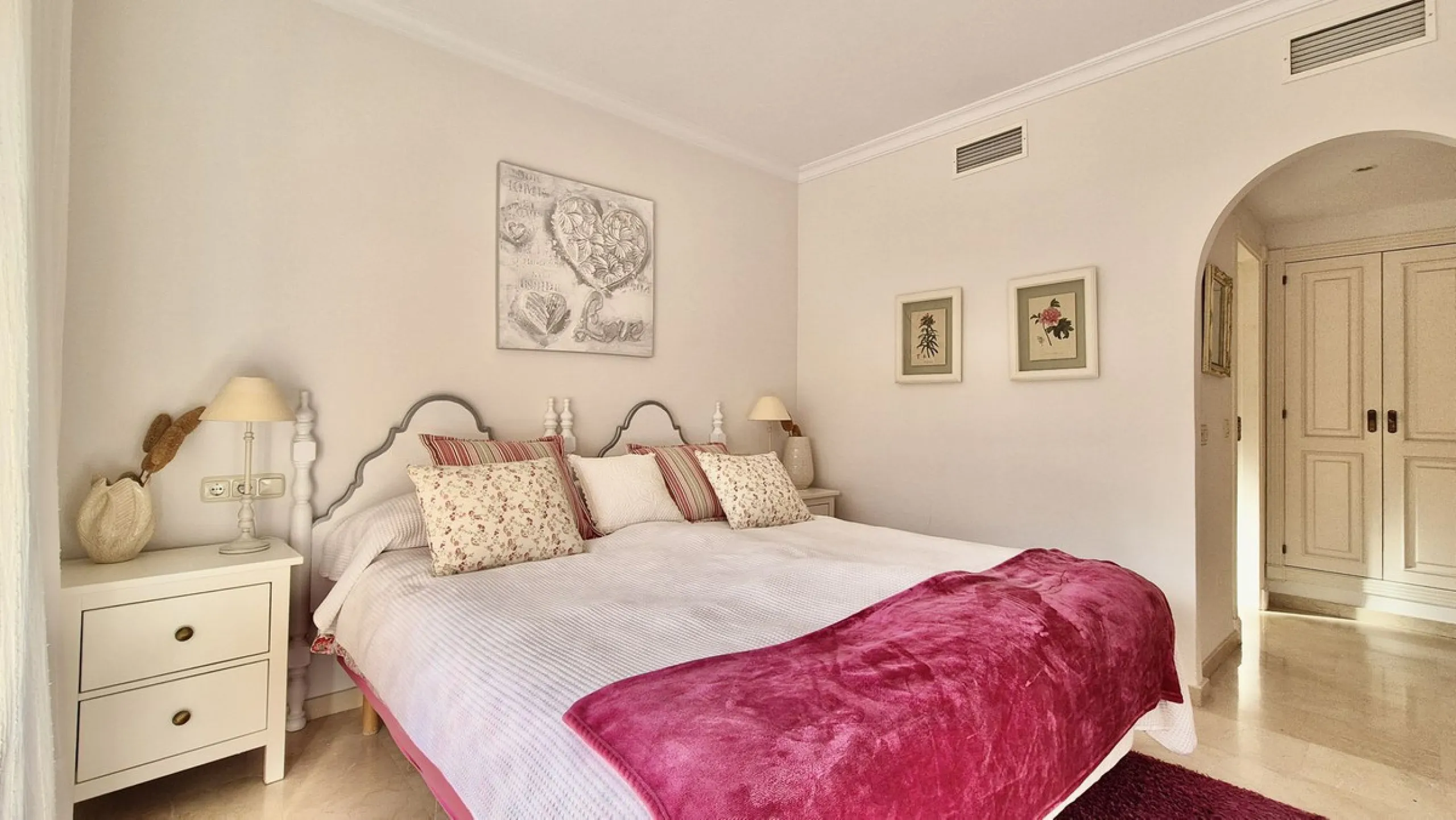 Fantastic opportunity in the sought-after urbanisation of Andalucia Alta.