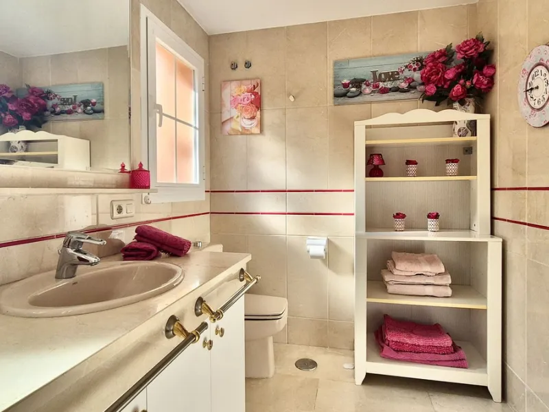 Fantastic opportunity in the sought-after urbanisation of Andalucia Alta.