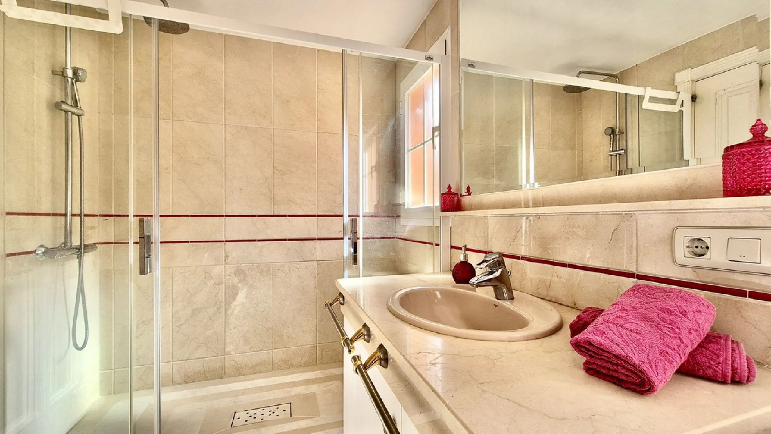 Fantastic opportunity in the sought-after urbanisation of Andalucia Alta.