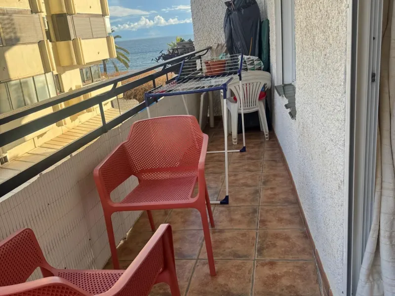 Charming apartment with excellent investment potential in the heart of Marbella Centro, located on the beachfront with spectacular sea views.