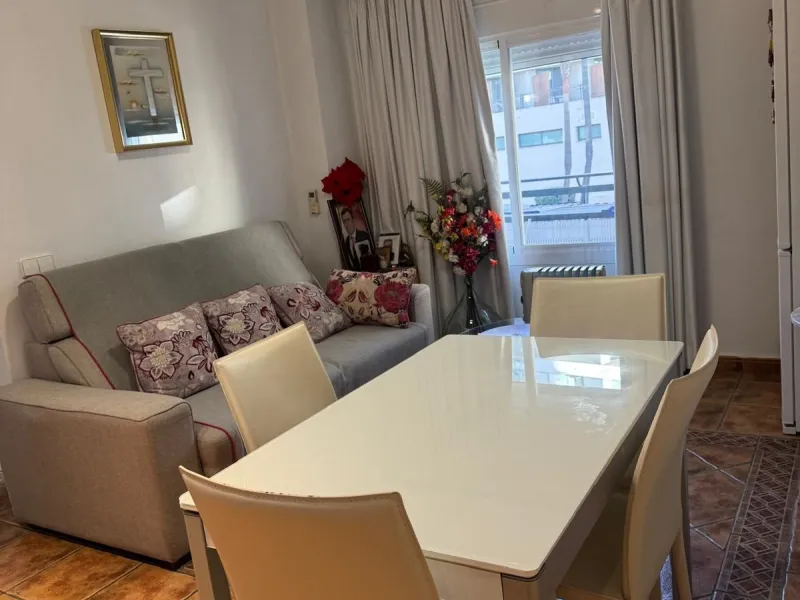 Apartment - Middle Floor Apartment в продаже в Marbella, Málaga. В доме 2 спален и 1 ванных комнат. Площадь дома 55 м²