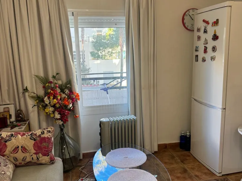 Apartment - Middle Floor Apartment в продаже в Marbella, Málaga. В доме 2 спален и 1 ванных комнат. Площадь дома 55 м²