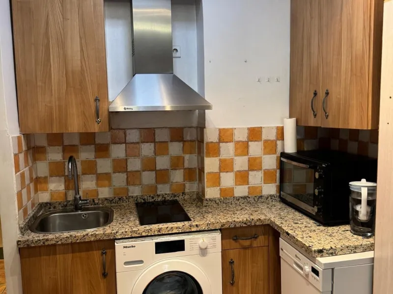 Apartment - Middle Floor Apartment в продаже в Marbella, Málaga. В доме 2 спален и 1 ванных комнат. Площадь дома 55 м²