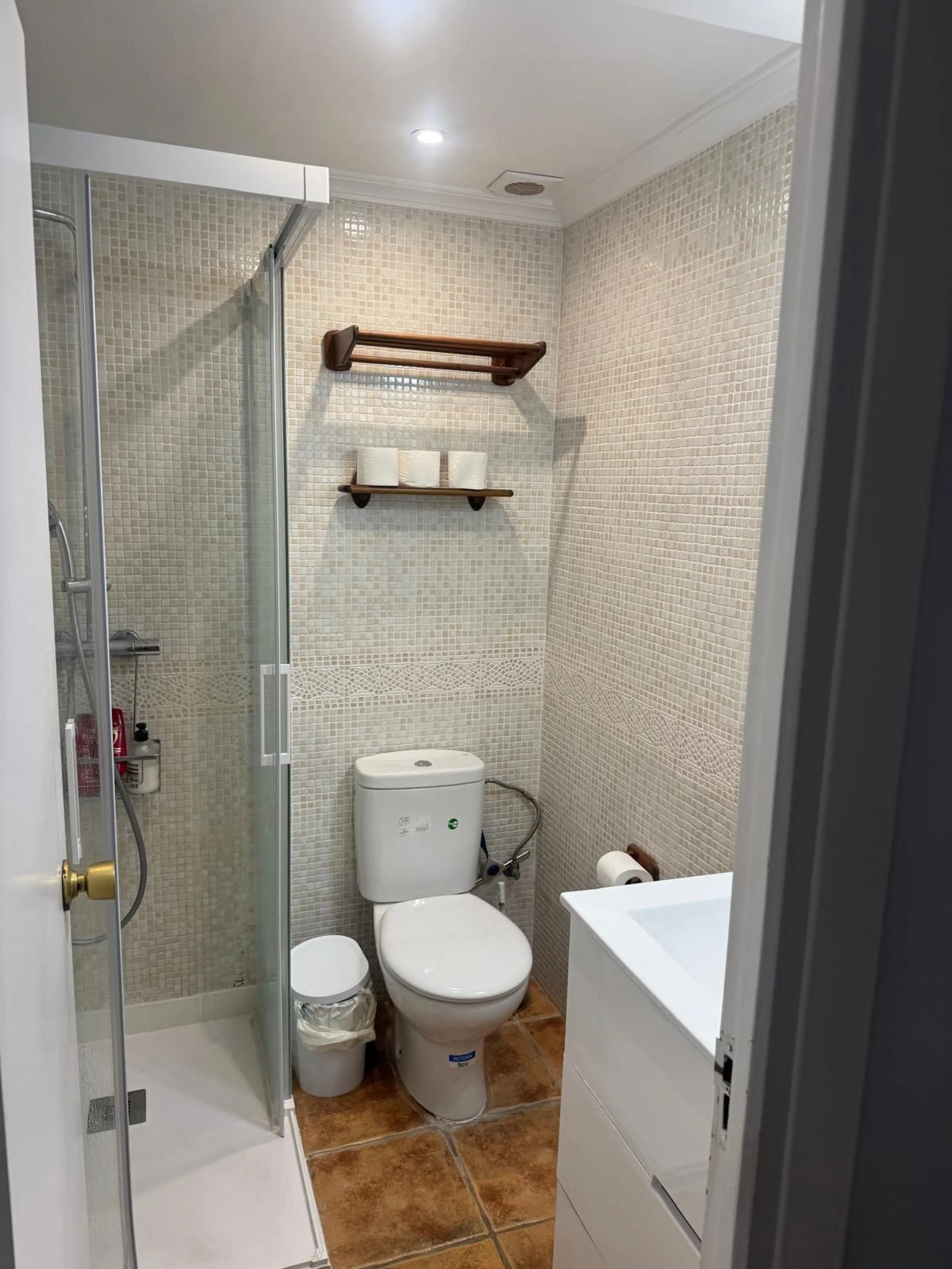 Apartment - Middle Floor Apartment в продаже в Marbella, Málaga. В доме 2 спален и 1 ванных комнат. Площадь дома 55 м²