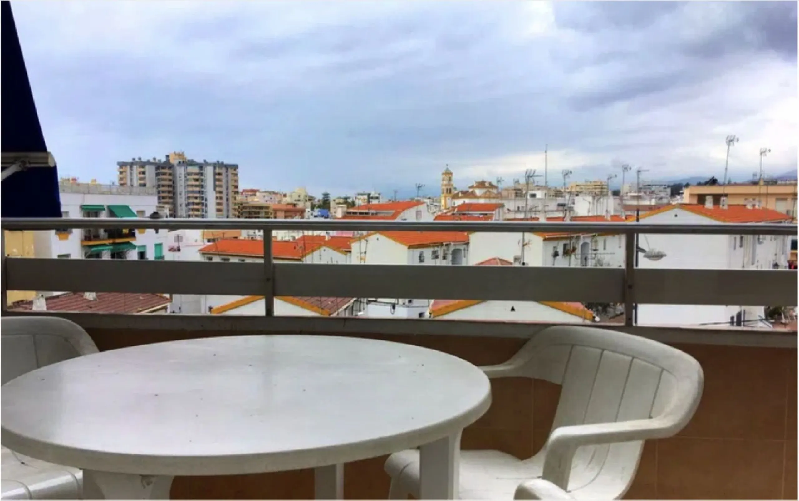 Please be informed that the pictures do not reflect the current state of the property. It is being reformed (end of January 2026)