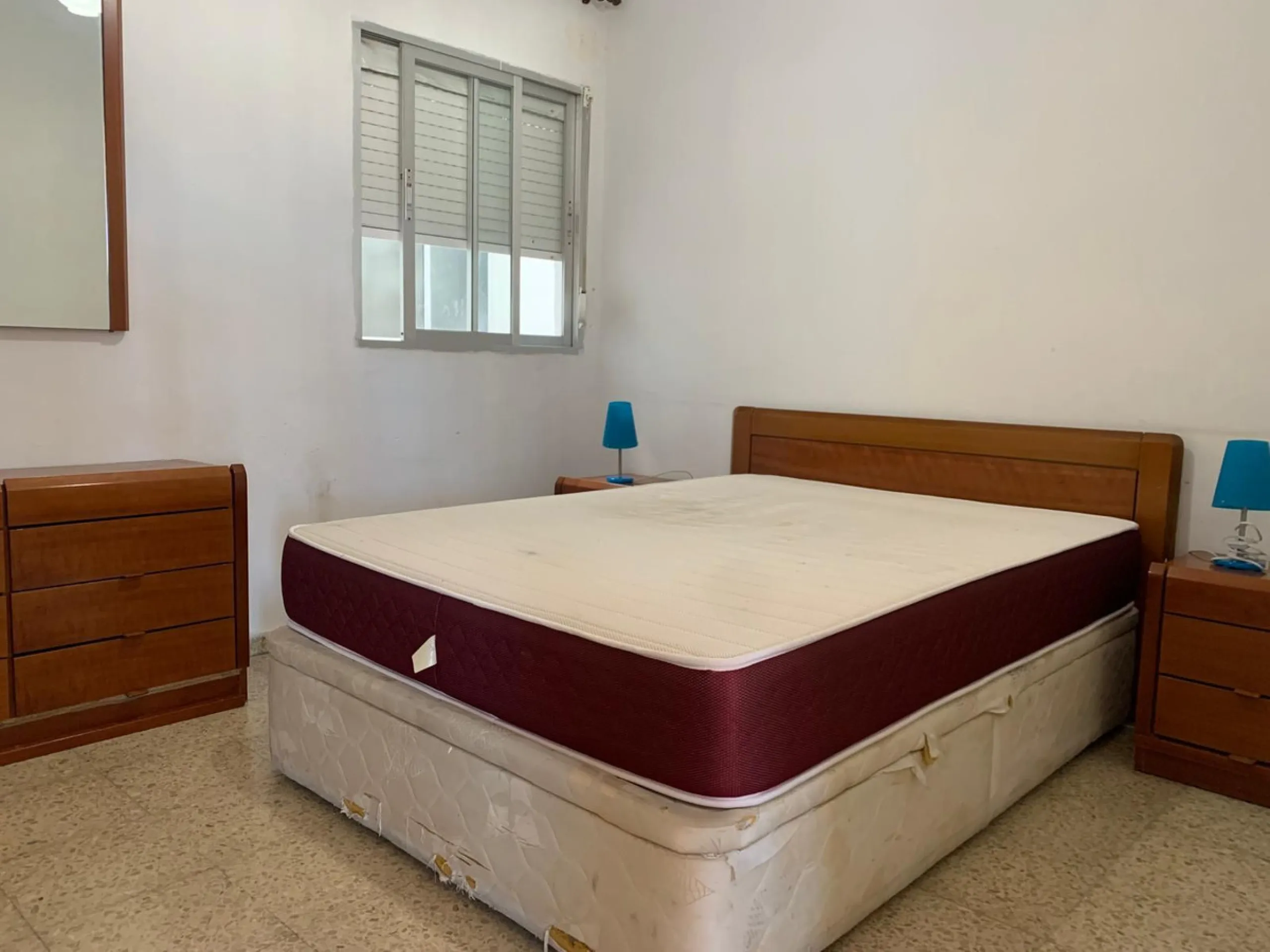 Please be informed that the pictures do not reflect the current state of the property. It is being reformed (end of January 2026)