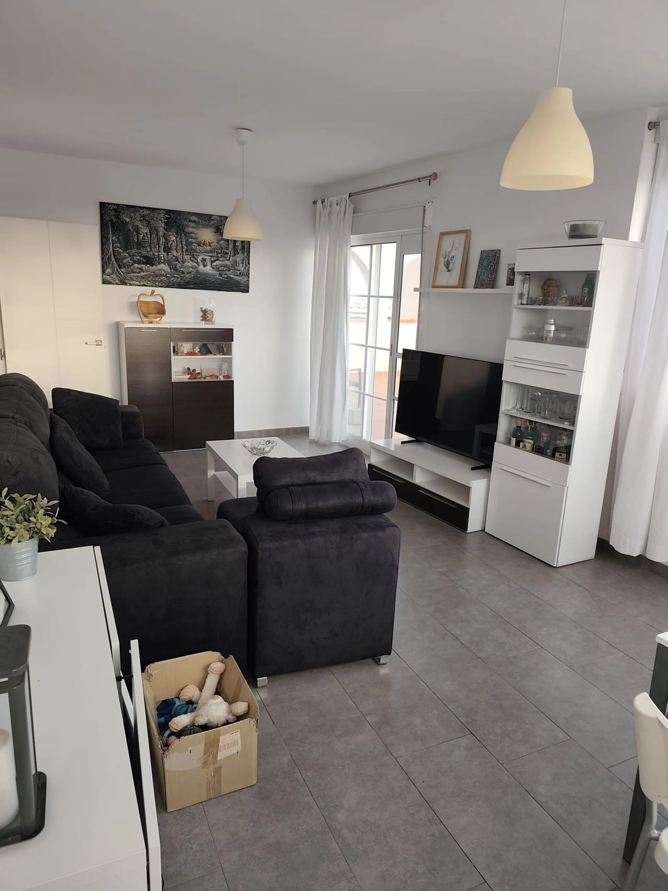 Apartment - Penthouse в продаже в Estepona, Málaga. В доме 2 спален и 1 ванных комнат. Площадь дома 90 м²