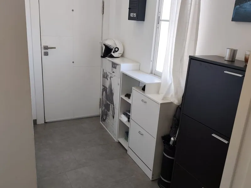 Apartment - Penthouse в продаже в Estepona, Málaga. В доме 2 спален и 1 ванных комнат. Площадь дома 90 м²