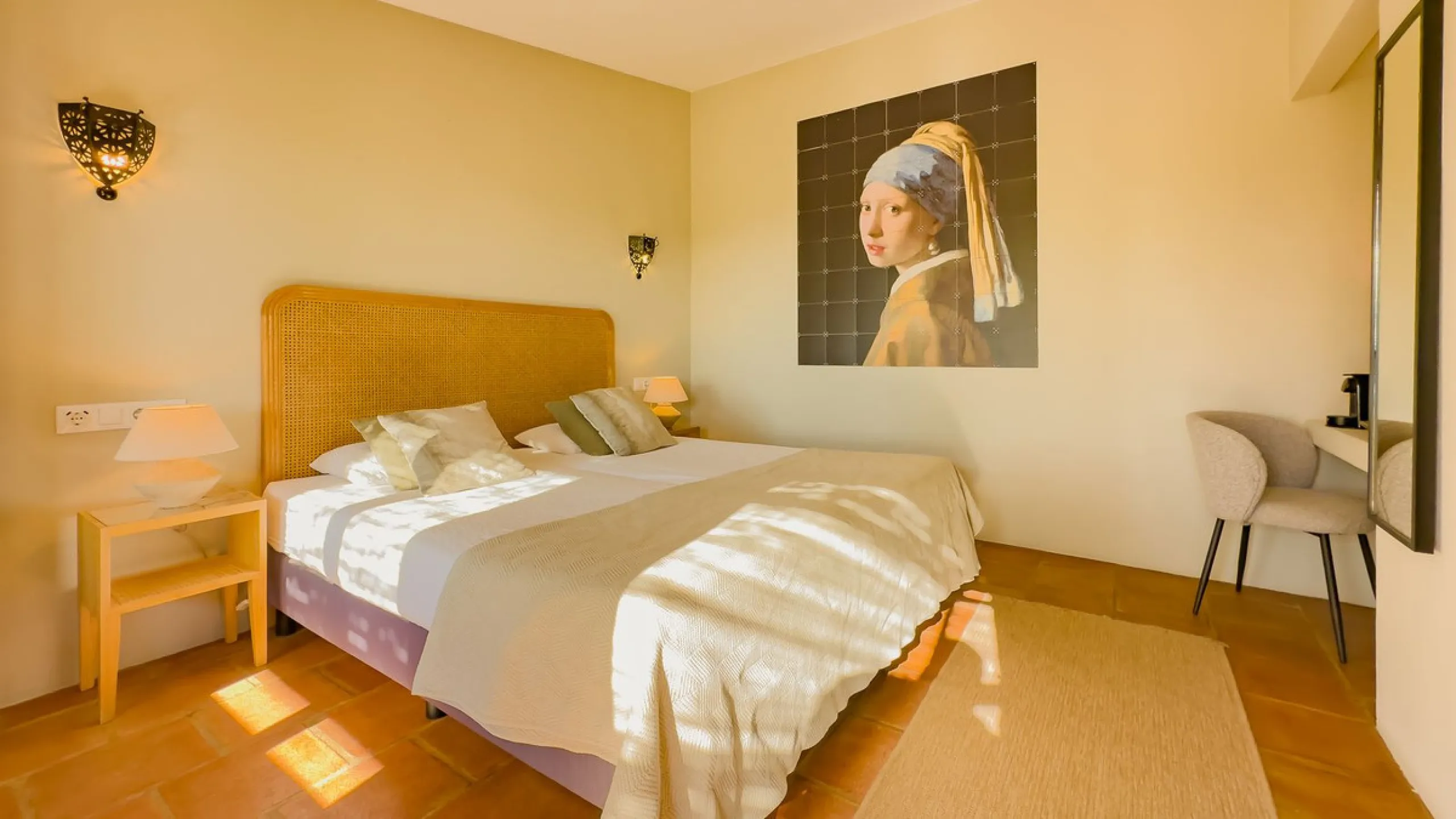 Commercial - Hotel в продаже в Villanueva De La Concepcion, Málaga. В доме 13 спален и 13 ванных комнат. Площадь дома 999 м². Площадь участка 50000 м²