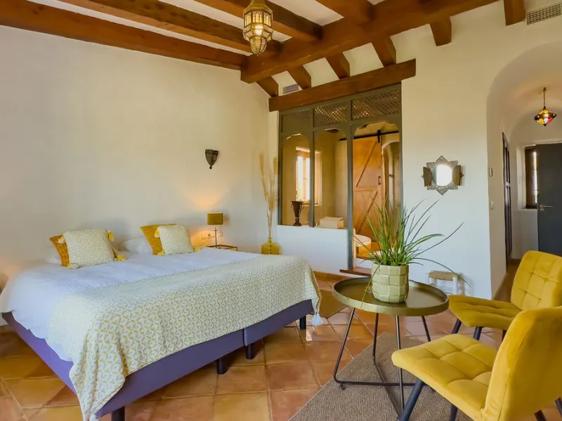 Commercial - Hotel в продаже в Villanueva De La Concepcion, Málaga. В доме 13 спален и 13 ванных комнат. Площадь дома 999 м². Площадь участка 50000 м²
